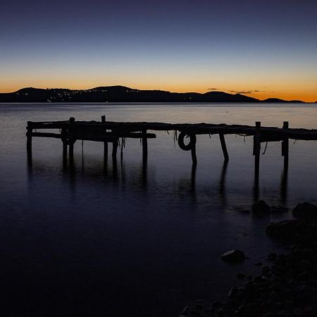Готель Hostal Luna Del Titikaka En Isla De La Luna Bolivia Екстер'єр фото
